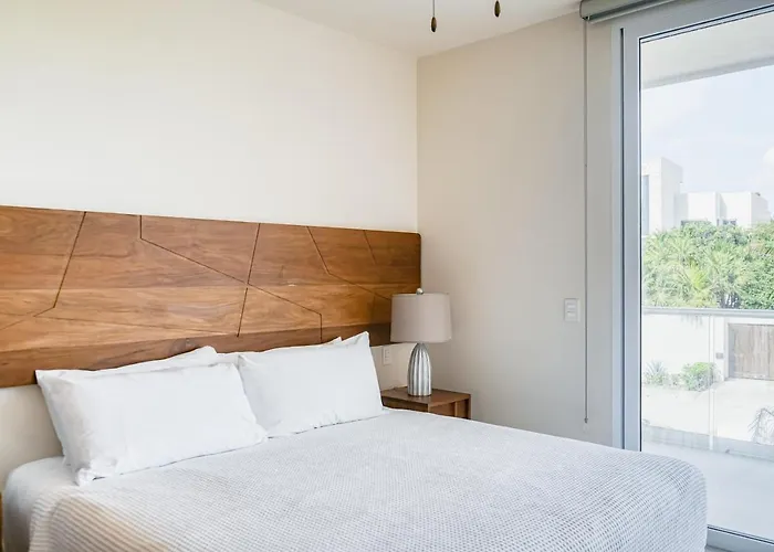 Tao Santamar F-204 Hotel